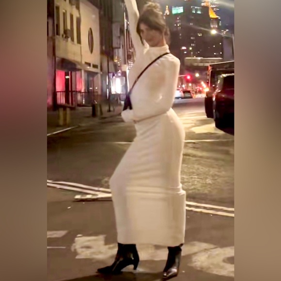 Eterne: LONG SLEEVE TURTLENECK DRESS MAXI CREAM - Picture 11 of 11